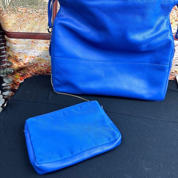 New York Cobalt Blue Leather Concealed Carry Tote w/ Nylon/Leather Clutch - Picture 10 of 13